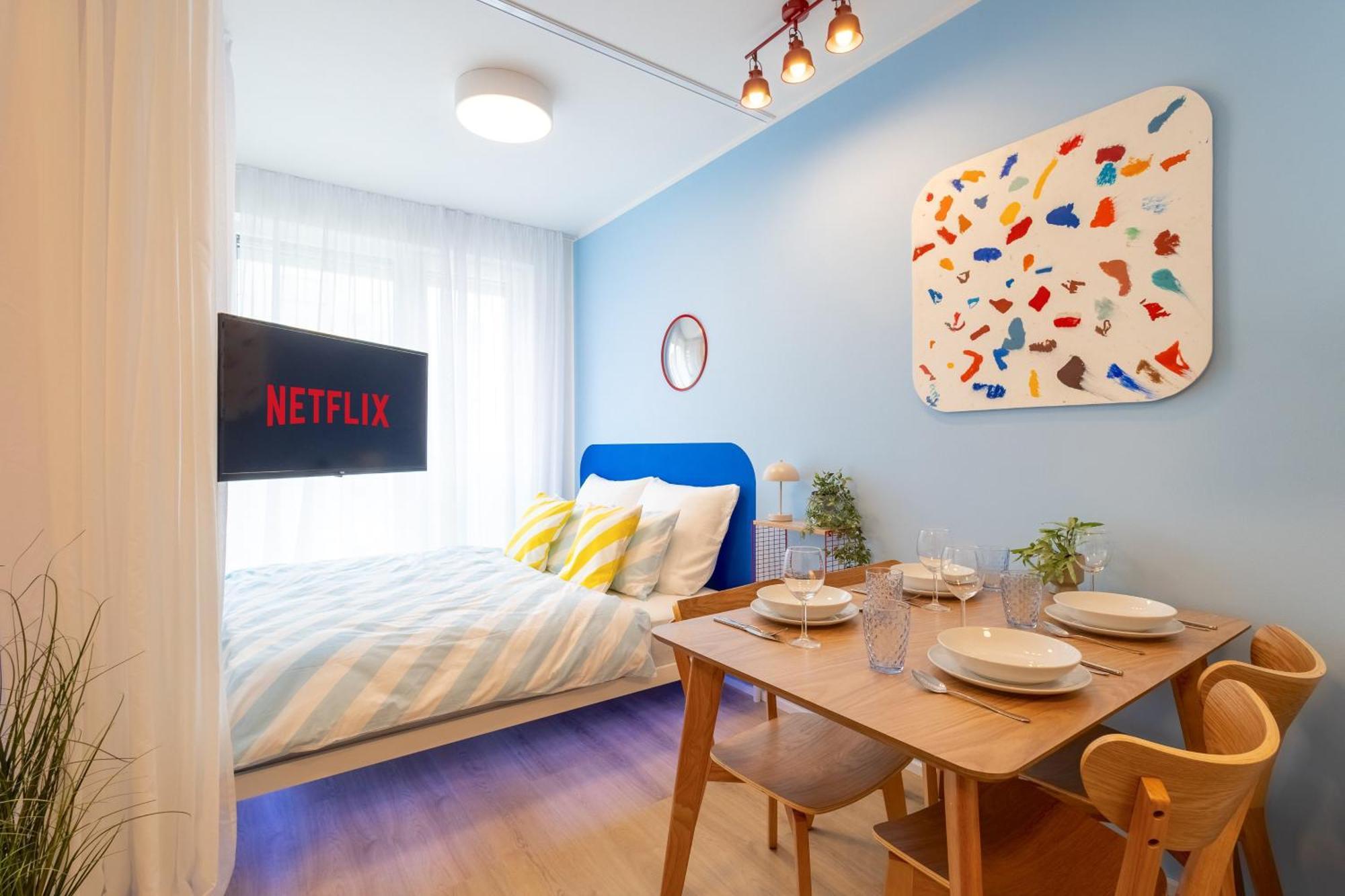 Colorful - Balcony, Free Parking, By Gravity Apartmán Praha